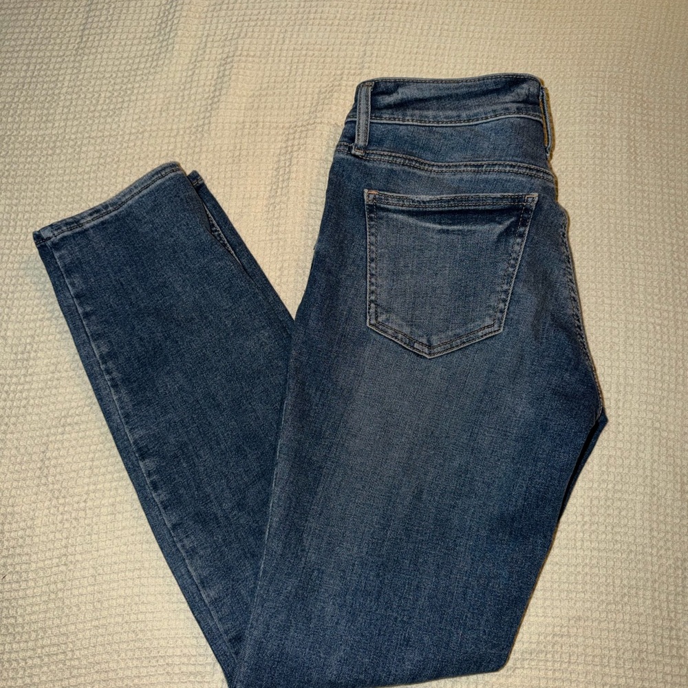 Silver Jeans Co Straight Leg Dark Wash Jeans Womens 28x29 Mid Rise Denim - Picture 4 of 4